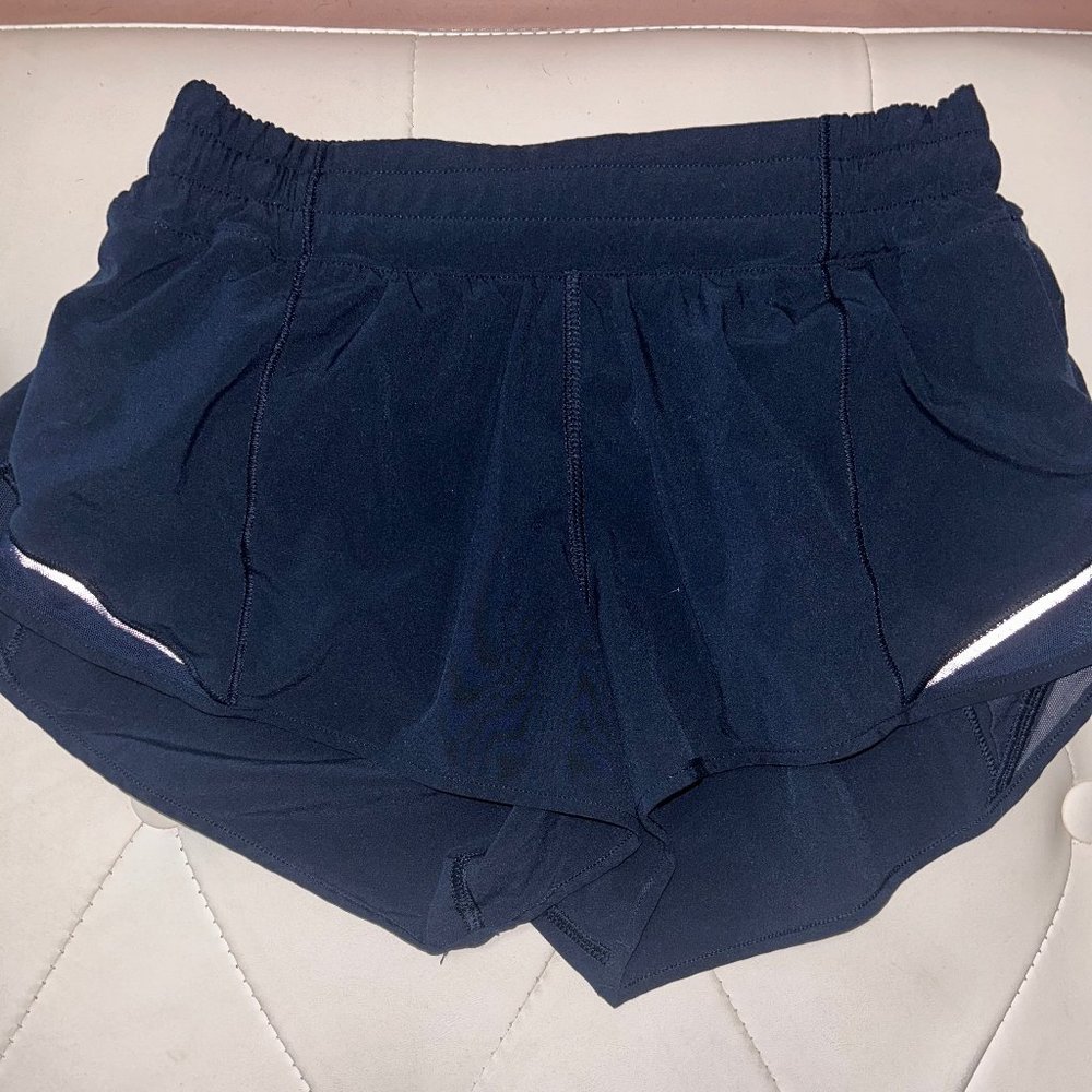 Lululemon Navy Blue Hotty Hot 2.5” Shorts